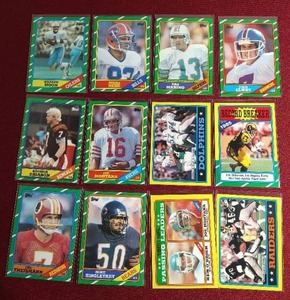 lot 191 image: (12) 1986 Topps Football Cards - All Stars & HOFers