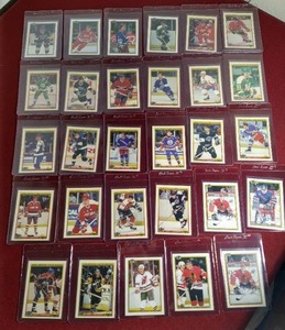 lot 233 image: (29) 1990s Bowman Hockey Cards - Includes Legends & Rookies