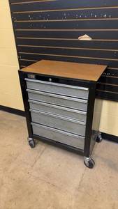 lot 60 image: Gladiator Cadet 5-Drawer Rolling Tool Cabinet