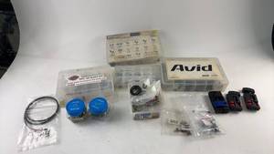 lot 816 image: Assorted Bicycle Hydraulic Brake Fittings and Parts Kits