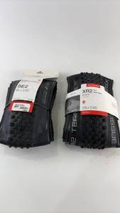 lot 317 image: Pair of Bontrager 29x2.60 SE2 and XR2 TLR MTB Tubeless Tires