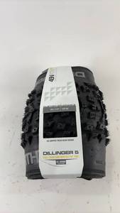lot 337 image: 46NRTH Dillinger 5 26x4.8 Fat Tire with Studded Tread