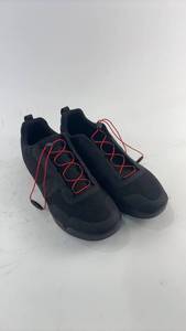 lot 359 image: Giro Tracker Fastlace Cycling Shoes, Size 47, BlackFlame Red