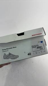 lot 374 image: Bontrager Foray Mountain Cycling Shoes Size EU 40
