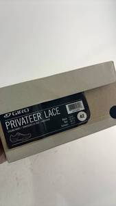 lot 377 image: Giro Privateer Lace Cycling Shoes Size 42 Black