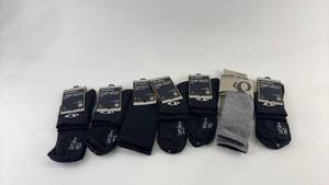 lot 390 image: Set of 7 Cycling Socks Assortment - Giro and Pearl Izumi - Medium