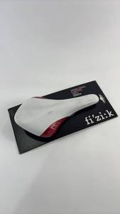 lot 406 image: Fizik Arione Donna Kium Rail Womens Cycling Saddle - WhiteRed