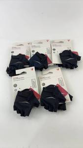 lot 440 image: Set of 5 Bontrager Anara Womens Cycling Gloves XS