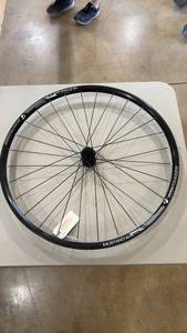 lot 101 image: Bontrager Mustang Elite TLR 700c Front Wheel