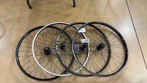 lot 114 image: Set of 4 Various Bicycle Wheels with Rims