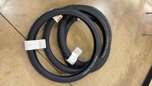 lot 135 image: Set of 4 G Spike Team Issue Mountain Bike Tires 29x2.40