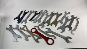 lot 856 image: Set of 18 Bicycle Headset Spanner Wrenches
