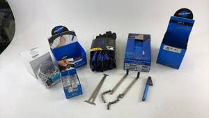 lot 523 image: Assorted Park Tool and W.I.M. Bicycle Maintenance Kit
