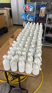 lot 897 image: Lot of 85 Track Light Heads with LED Bulbs