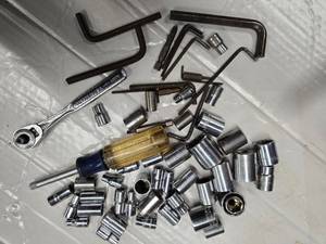 Lot of 36 sockets and other hand tools ( Used): See pictures