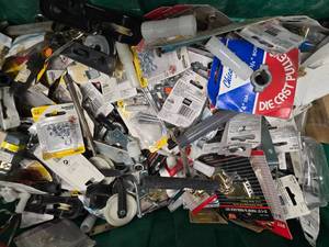 lot 7 image: A tote of assorted hardware stufftools (New)