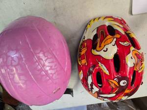 lot 130 image: Two kids Helmets (USED)