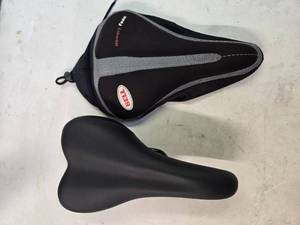 lot 138 image: A fancy bike seat and a seat cover for comfortable siting ( New)