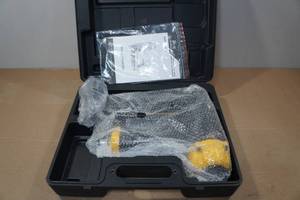 lot 216 image: HBT 16ga Air Finish Nailer