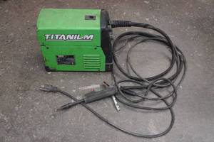 lot 223 image: Titanium Flux 125 Welder