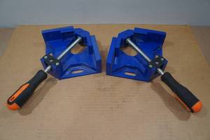 lot 226 image: 2 Right Angle Clamps
