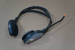 lot 238 image: Sony FMAM Walkman Head Set