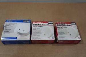lot 256 image: 3 Smoke Alarms