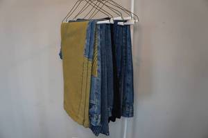 lot 276 image: Mens Pants