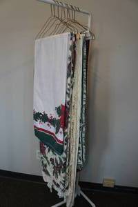lot 284 image: Assorted Table Cloths and Table Runners