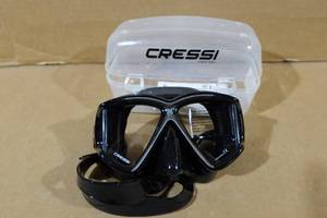 lot 113 image: Cressi Pano 4 Mask