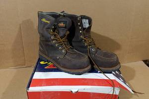 lot 129 image: Thorogood 1957 Series Mens 8 Work Boots -Size 10.5