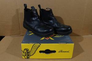 lot 131 image: Thorogood Thoroflex Quick Release Mens Work Boots -Size 10.5