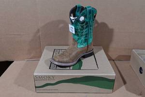 lot 137 image: Smoky Mountain Boots -Childs 1.5
