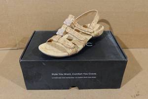 lot 181 image: Vionic Womens Amber Orthotic Sandals -Size 9, Gold