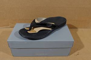 lot 185 image: Vionic Tide Post Toe Sandals -Size 11