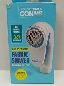 lot 58 image: Conair Fabric Shaver - White Portable Lint & Sweater Shaver, Multipurpose Iron & Steamer Accessory, Battery Operated