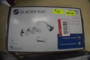 lot 27 image: Tub and Shower Set