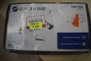 lot 28 image: Tub and Shower Set