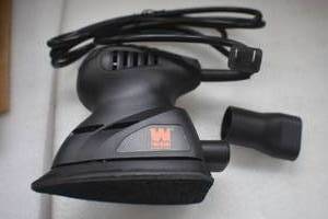 lot 52 image: WEN Palm Sander