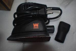 lot 58 image: WEN Palm Sander