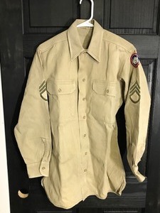 lot 82 image: US Army Military Dress Shirt with 47th Viking Infantry Division Patch & E-6 Patch on Both Sleeves