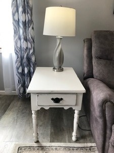 lot 130 image: Farm House Style End Table with Drawer - Smoke free house