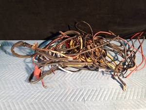 lot 247 image: Battery cable wire, electrical wire and extension cord wire and more