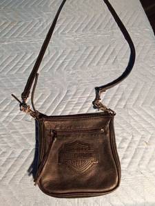 lot 218 image: Harley Davidson leather purse