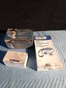 lot 144 image: New 2004 Toyota Sienna timing kit and water pump