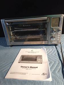 lot 148 image: Emeril Lagasse power air fryer toaster oven