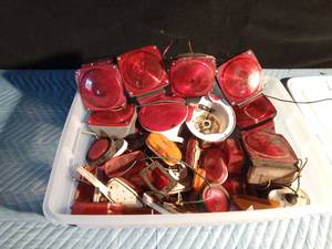 lot 143 image: Tail lights and signal lights and more