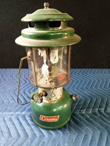 lot 164 image: 1965 Coleman lantern