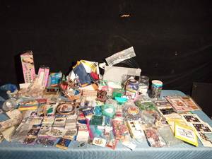 lot 155 image: Box of craft supplies