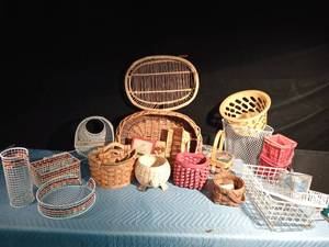 lot 158 image: Tote of baskets and 2 wood boxes